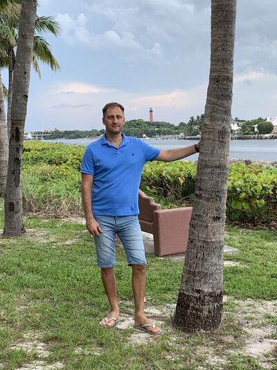  ,   Leo, 44 ,   ,   , c , 