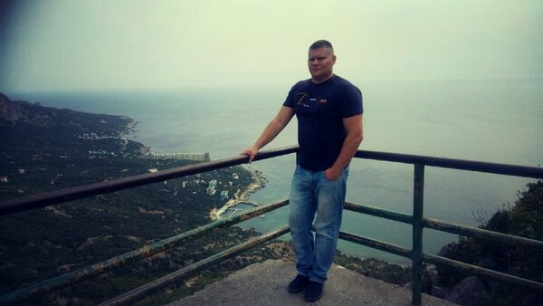  ,   Sergio, 40 ,   ,   , c 