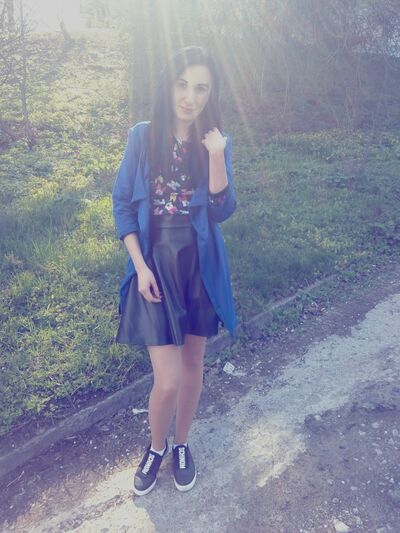  ,   Nika, 27 ,   