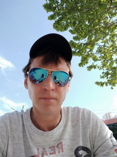  ,   Vlad, 46 ,   ,   