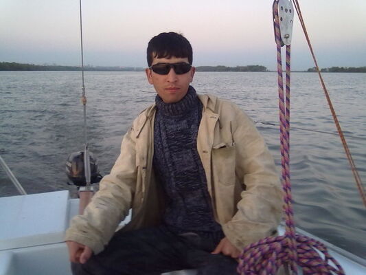  --,   Farik, 36 ,   