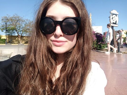  ,   Jelena, 25 ,   , 