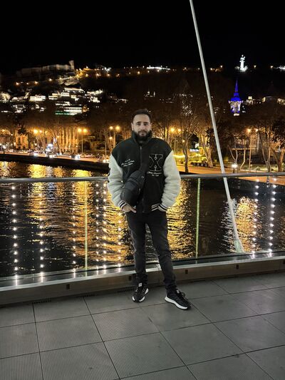  ,   Armen, 29 ,   ,   
