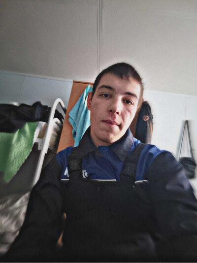  ,   Yarik, 20 ,   ,   , c , 