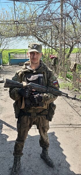  ,   Leonid, 33 ,   ,   