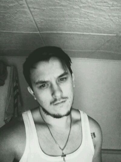  ,   Niki, 28 ,   