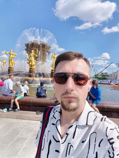  ,   Nikolas, 32 ,   ,   