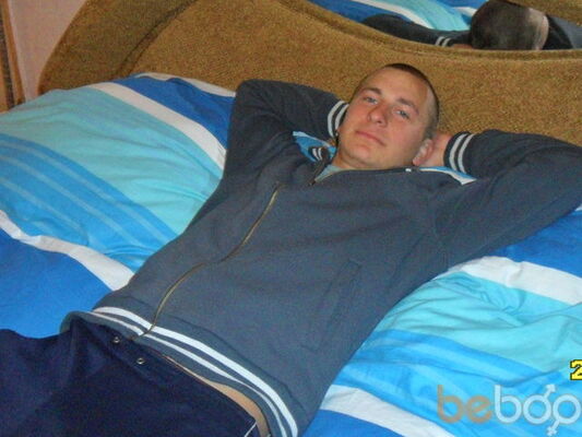  ,   Kostake, 33 ,  
