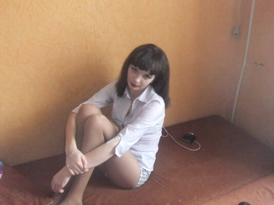  ,   Anna, 29 ,  
