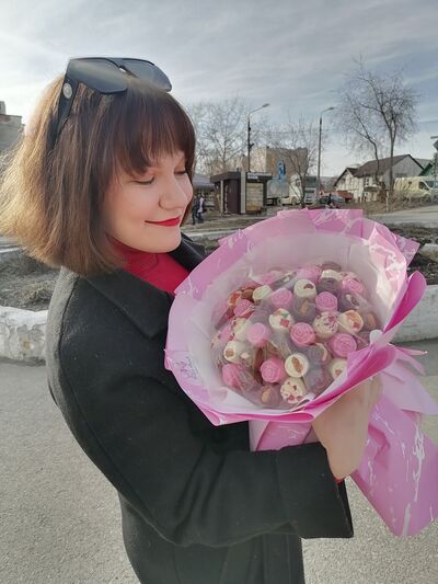  ,   Polina, 21 ,     , c 