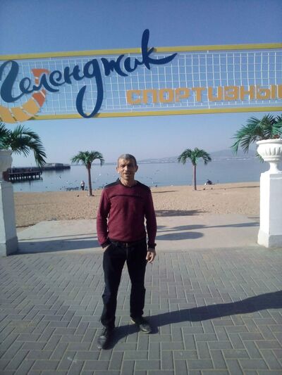  ,   Davit, 48 ,   ,   , 