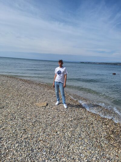  ?,   Andre, 39 ,     , c 