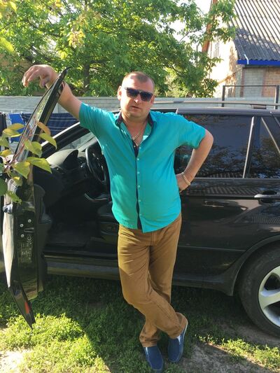  ,   Alex, 46 ,   