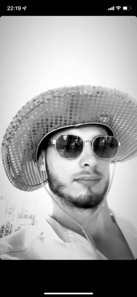  ,   Adrian, 25 ,   ,   