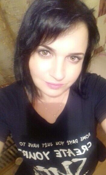  ,   Elena, 42 ,  