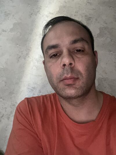  -,   Armand, 37 ,   ,   