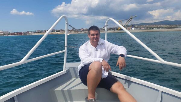  ,   Igor, 32 ,   ,   