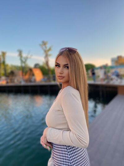  ,   Evgenia, 28 ,   ,   , c 