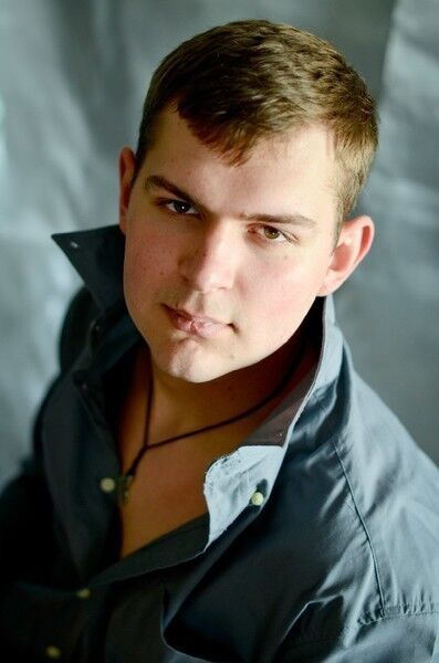  ,   Andrei, 32 ,   ,   , c 