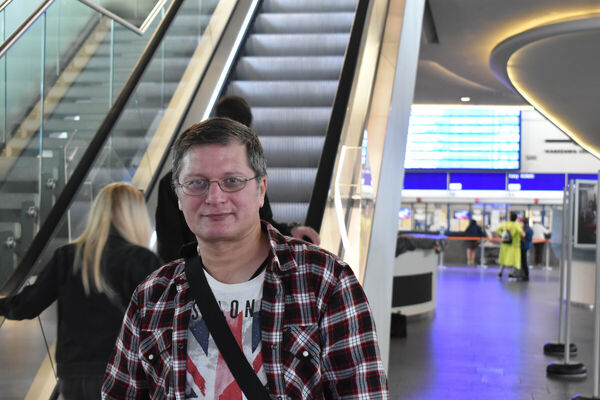  ,   Ivan, 54 ,     , c 