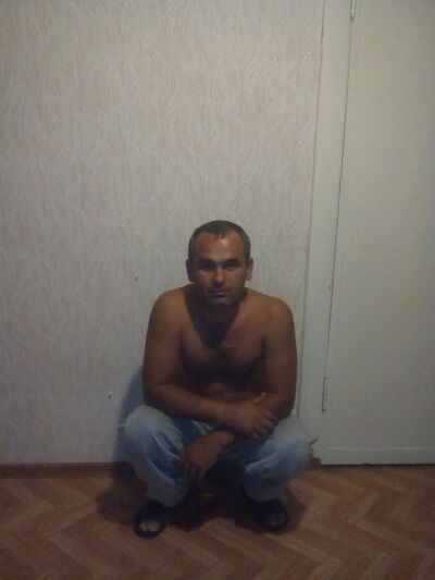  ,   Maksim, 44 ,   ,   , c 