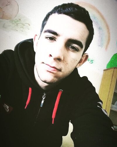  ,   ARTUR, 28 ,   