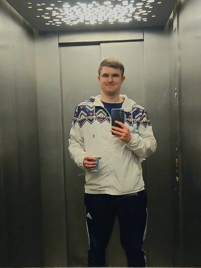  ,   Denis, 28 ,   ,   