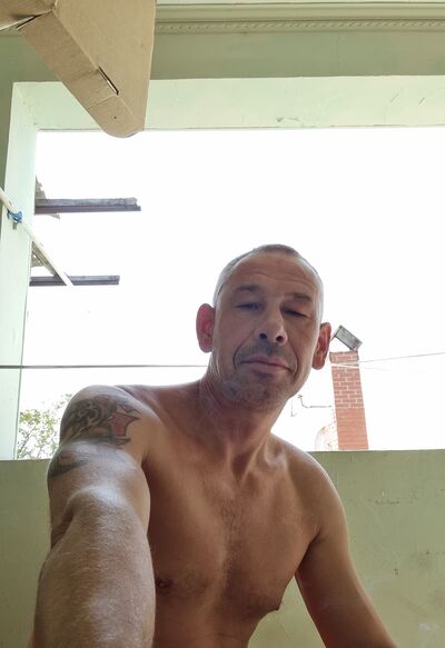  ,   Wolodya, 52 ,   ,   