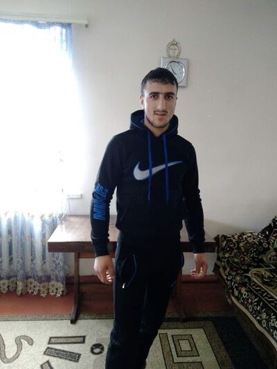  ,   Armen, 35 ,   ,   , c , 