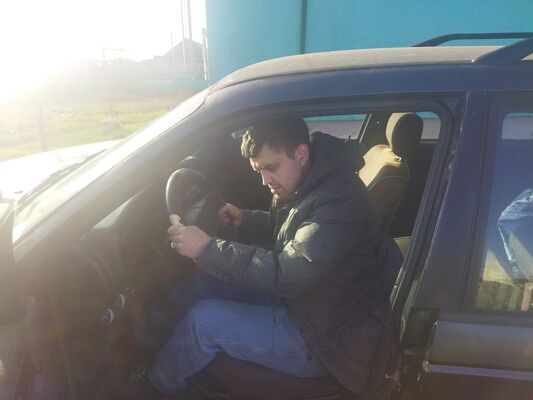  ,   Igor, 28 ,   ,   , c 
