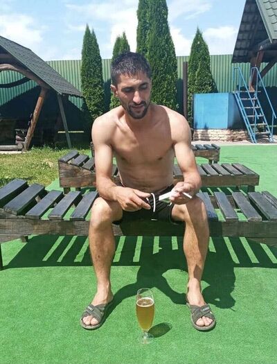  ,   Vitali, 28 ,   ,   