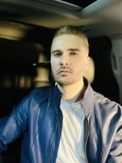  ,   Alex, 33 ,   ,   