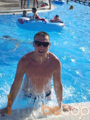  ,   Viktor, 43 ,   