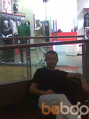  2760501  Armaniss, 44 ,    