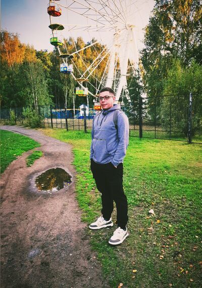  ,   Denis, 28 ,   , 