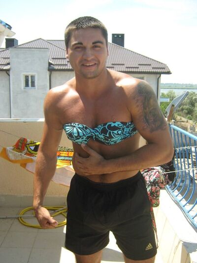  ,   Victor, 37 ,   ,   