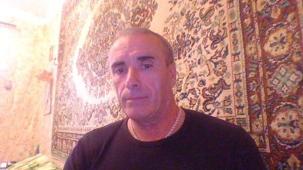  ,   Oleg, 63 ,  