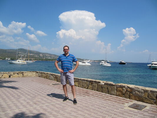 ,   Leo, 49 ,   ,   