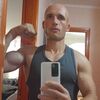  ,  Andrei, 32