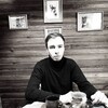   Nik
