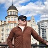  ,  Fanis, 36