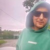  ,  Artem, 32