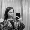  ,  Mila, 19