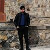  ,  Mher, 32