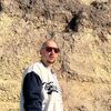  ,  Oleg, 32