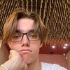  ,  Dima, 19